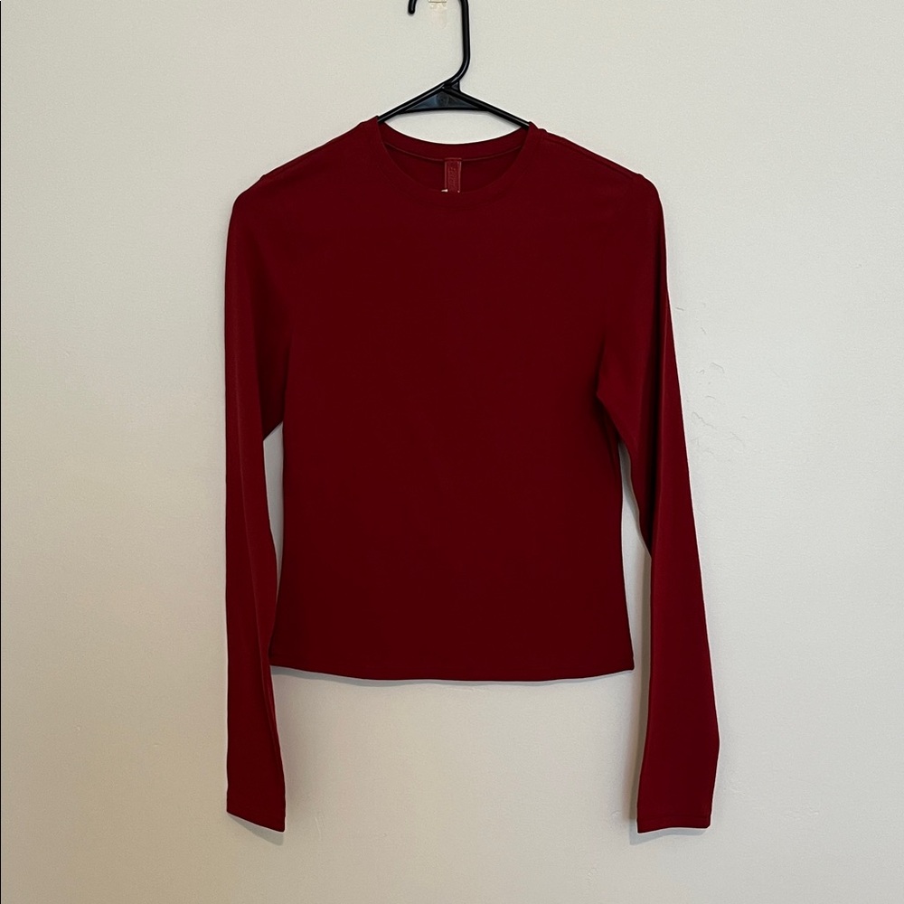Skims Cotton Jersey Long Sleeve T-Shirt in Brick - Picture 3 of 10